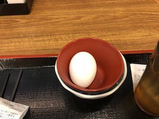 牛丼屋の生卵1