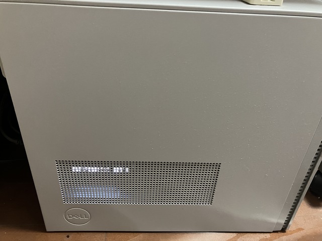 空気穴から光が見える