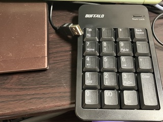 指定したいキーボードは接続しないこと